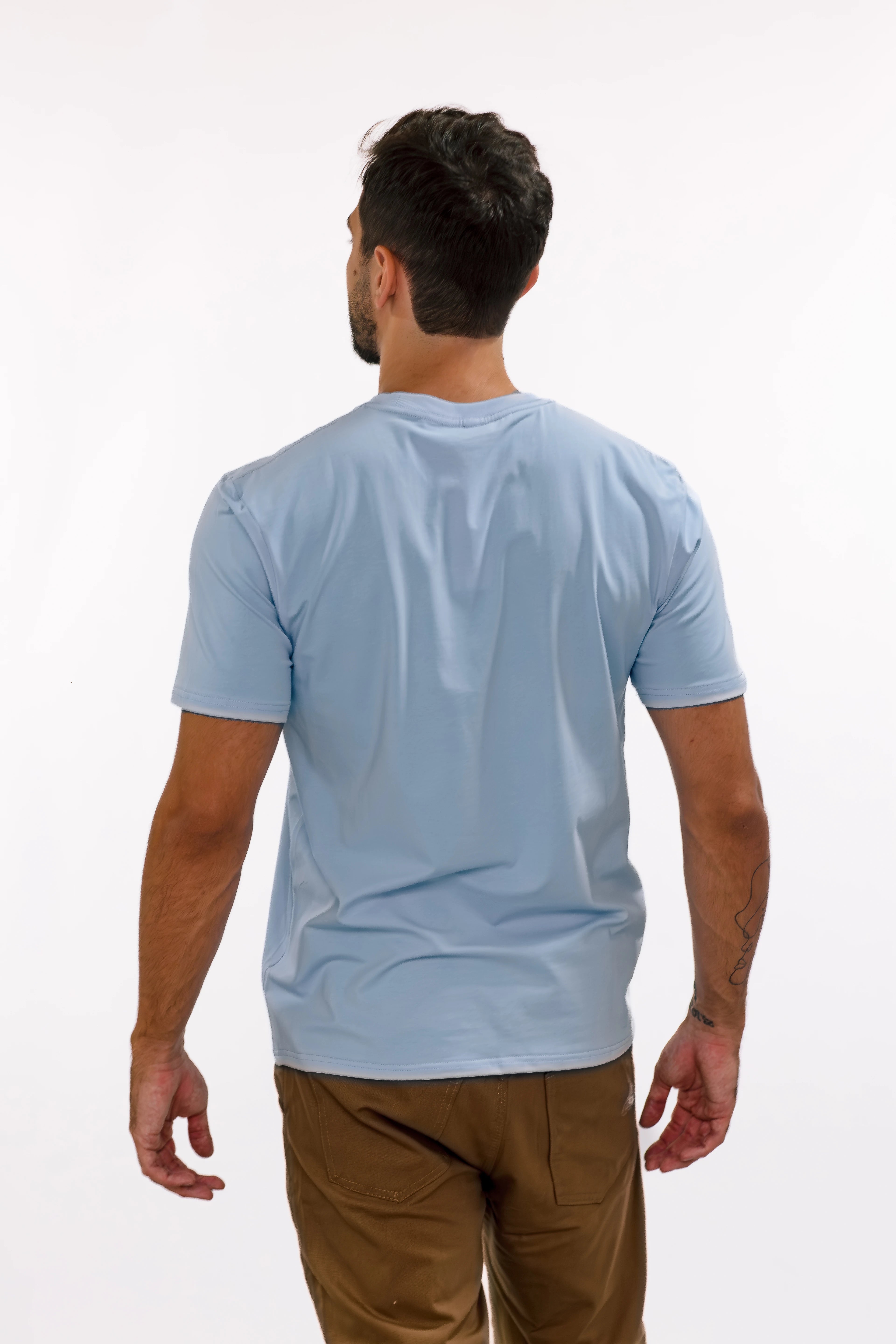 Camiseta Algodão com Elastano – Leve, Ajustada e Sem Abrir Mão do Conforto